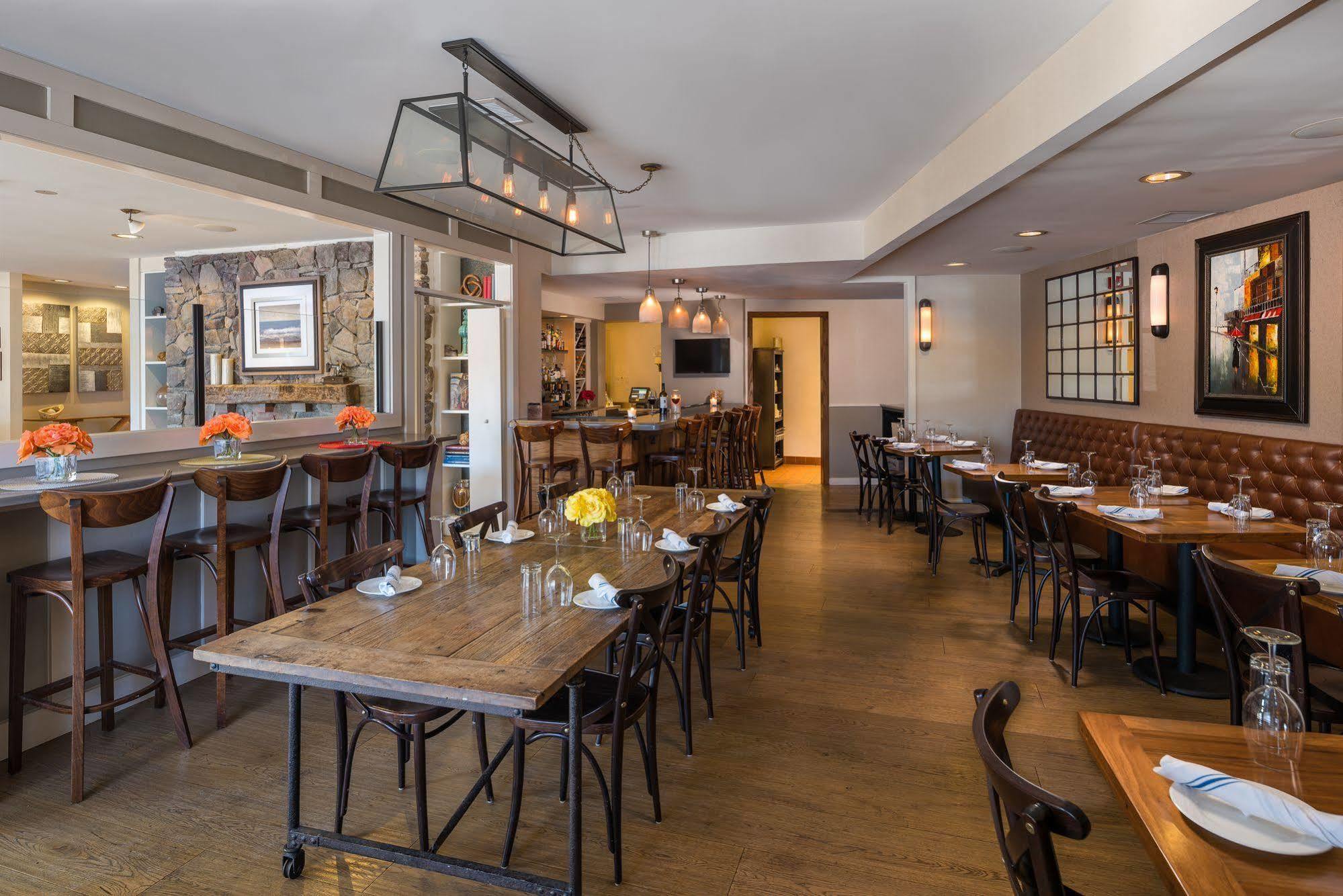 The Westport Inn, An Ascend Hotel Collection Member Exteriér fotografie