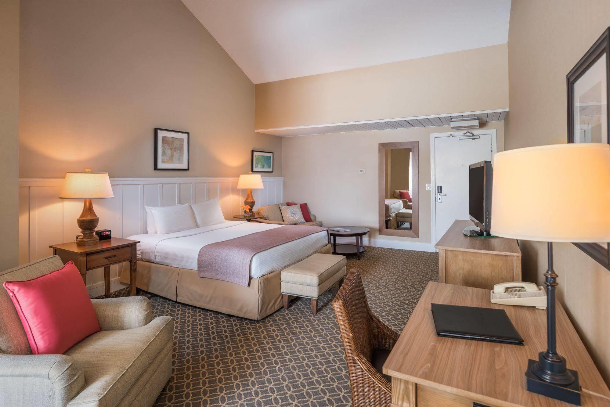 The Westport Inn, An Ascend Hotel Collection Member Exteriér fotografie