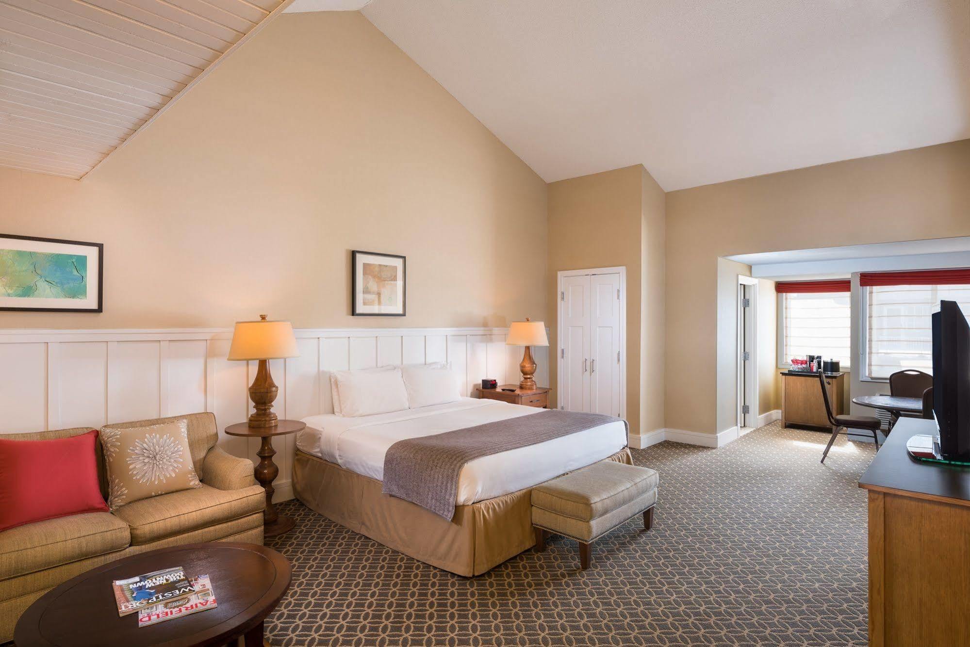 The Westport Inn, An Ascend Hotel Collection Member Exteriér fotografie