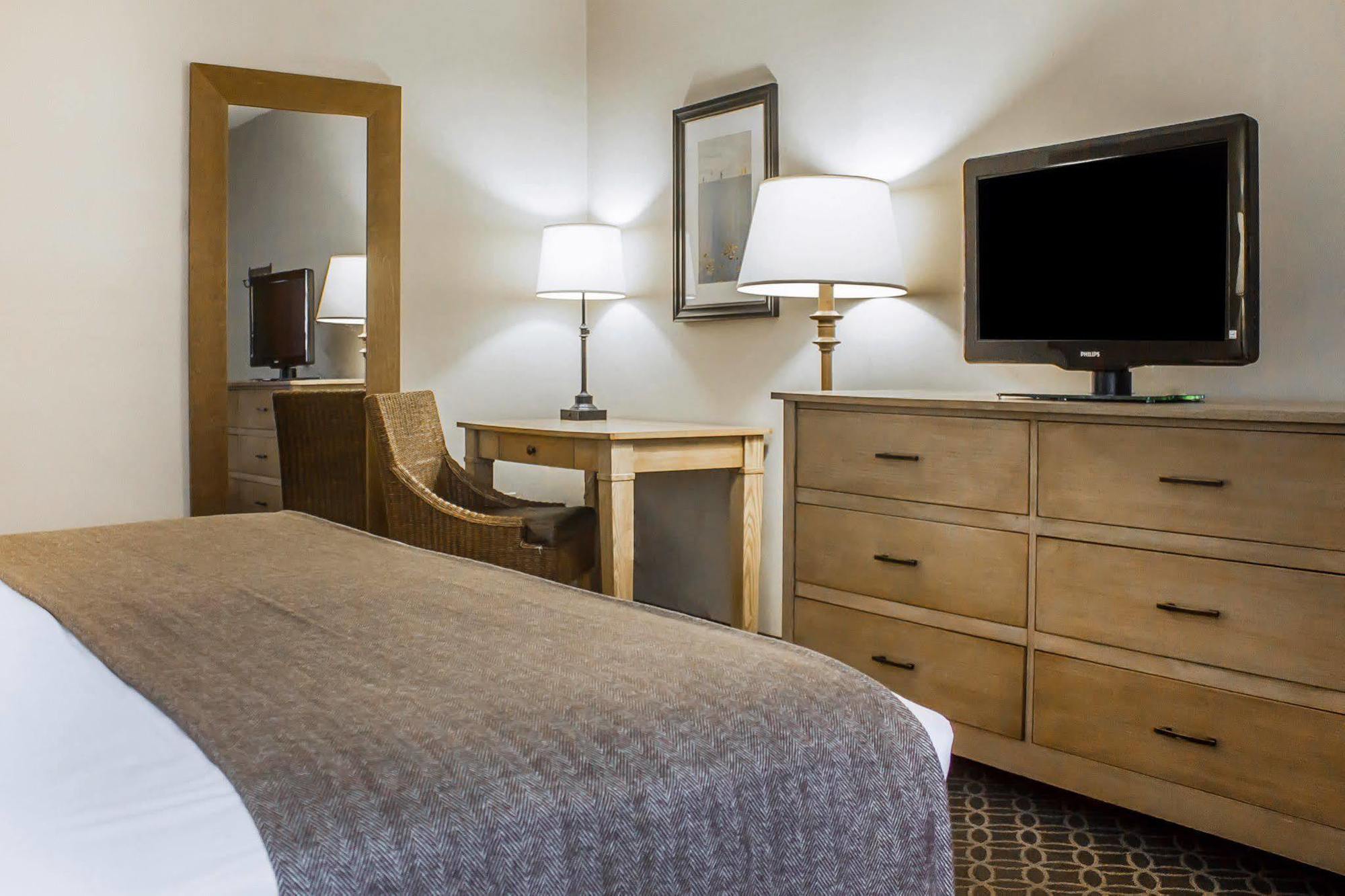 The Westport Inn, An Ascend Hotel Collection Member Exteriér fotografie
